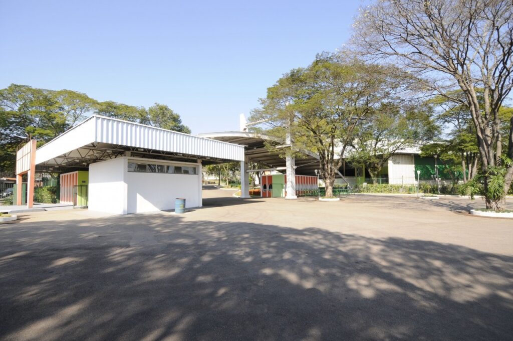 Vacinação Contra a Gripe em Jundiaí: Drive-Thru no Parque da Uva Neste Sábado Vacinação Contra a Gripe em Jundiaí: Drive-Thru no Parque da Uva Neste Sábado