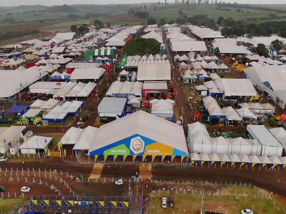 Agrishow 2024: 197 mil Visitantes Descobrem Tecnologia e Cultura no Campo Agrishow 2024: 197 mil Visitantes Descobrem Tecnologia e Cultura no Campo