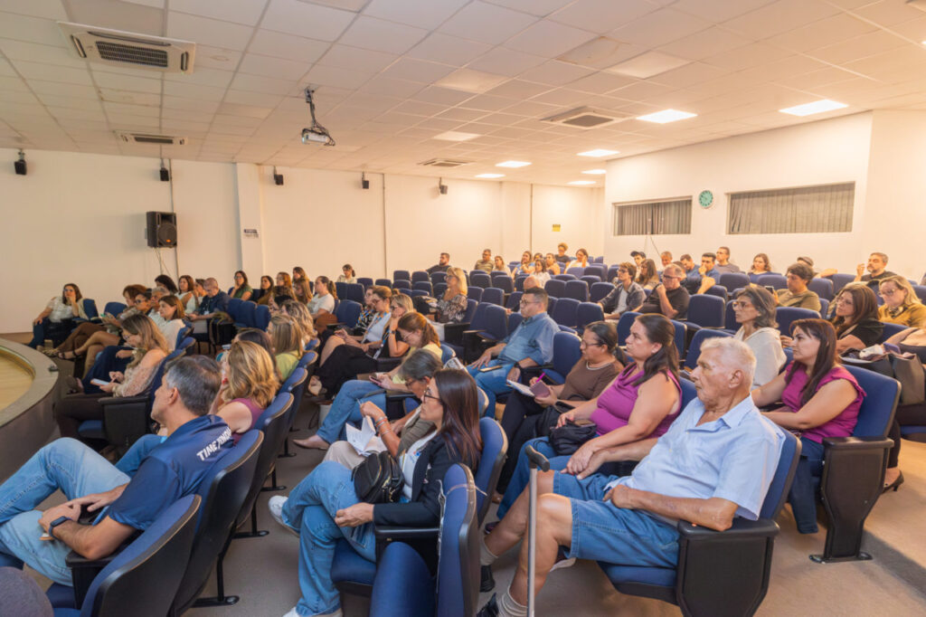 Jundiaí Estabelece Nova Composição do Fórum Municipal de Educação para os Próximos Quatro Anos Jundiaí Estabelece Nova Composição do Fórum Municipal de Educação para os Próximos Quatro Anos