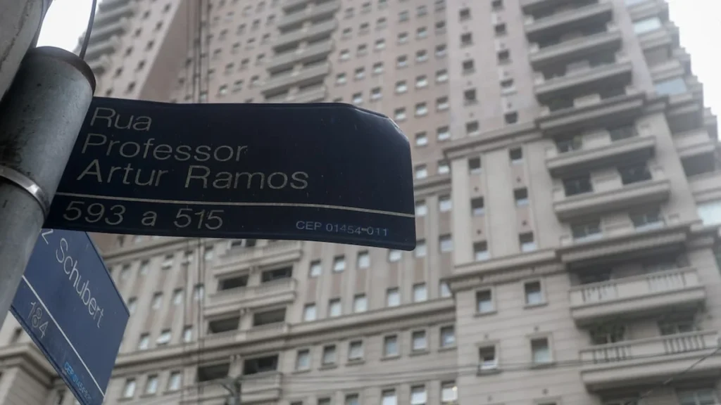 Ruas com imóveis acima de R$ 1 milhão em São Paulo: onde estão os endereços mais valorizados Ruas com imóveis acima de R$ 1 milhão em São Paulo: onde estão os endereços mais valorizados