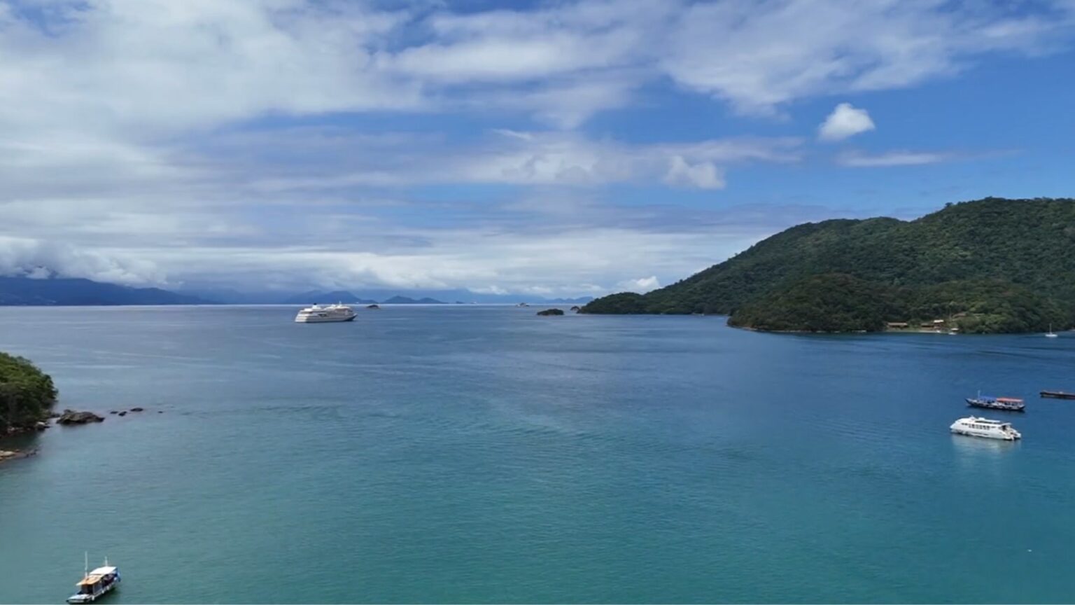 Descubra a Costa Verde: Belezas Naturais e Cultura Vibrante do Litoral Fluminense