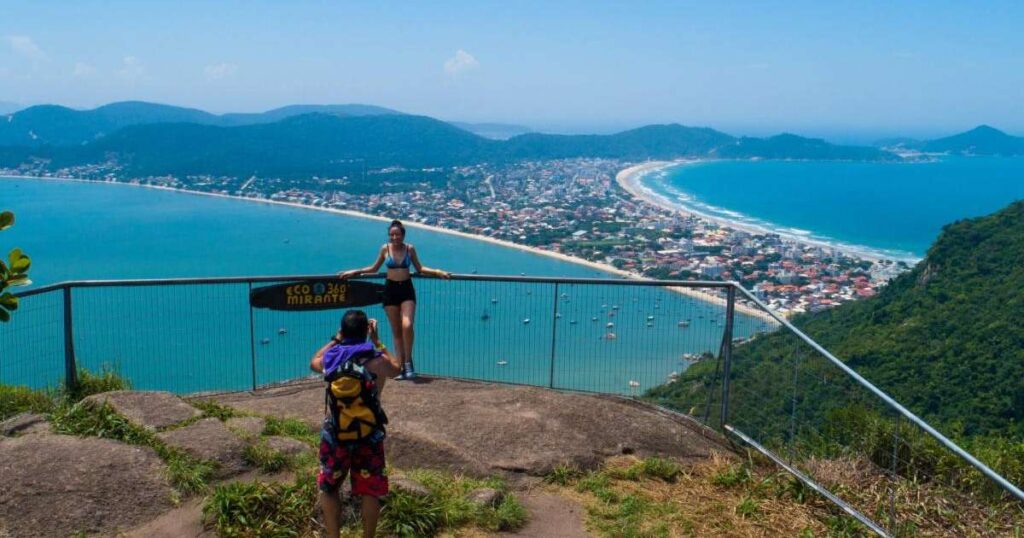 Turismo Internacional em Santa Catarina Alcança Recordes em 2025 Imagem do artigo