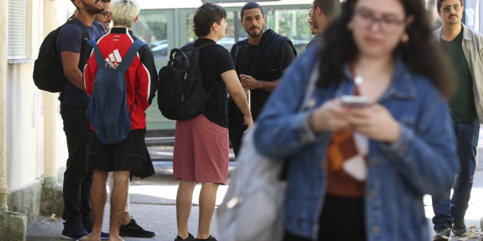 Coração em Risco: Jovens Abaixo de 30 Anos Enfrentam Aumento de Problemas Cardíacos Imagem do artigo