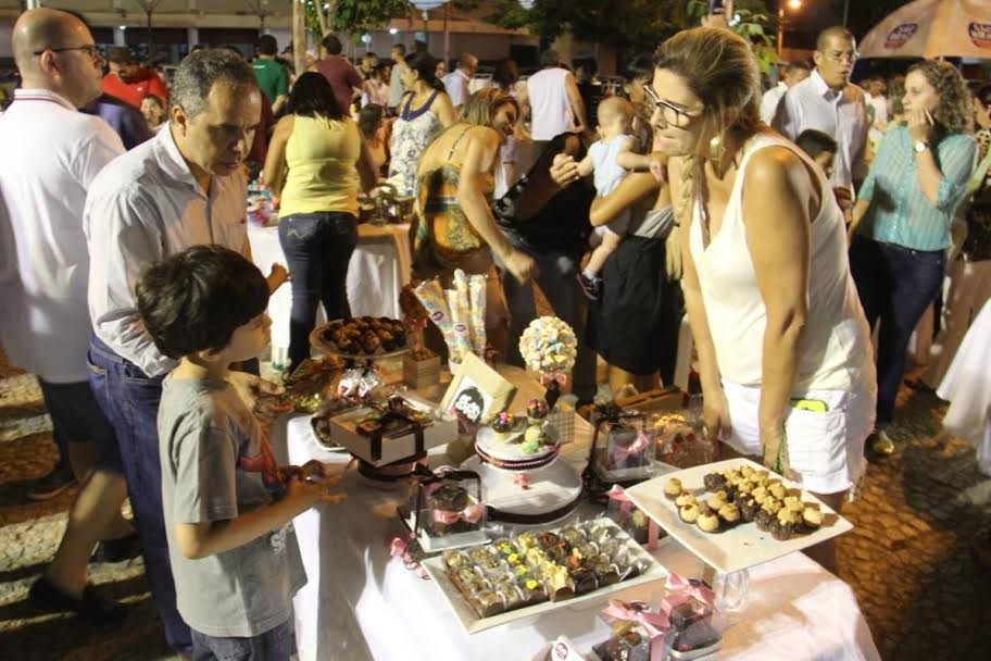 Plantão Especial de Natal: Presentes Acessíveis em Petrolina