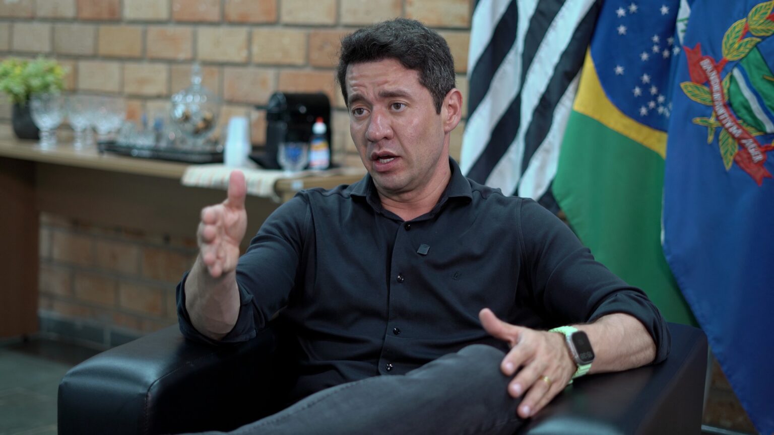 Ricardo Silva defende uso responsável das redes sociais na política
