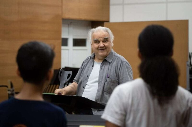 Volta Redonda se despede do maestro Nicolau de Oliveira, ícone da educação musical Volta Redonda se despede do maestro Nicolau de Oliveira, ícone da educação musical