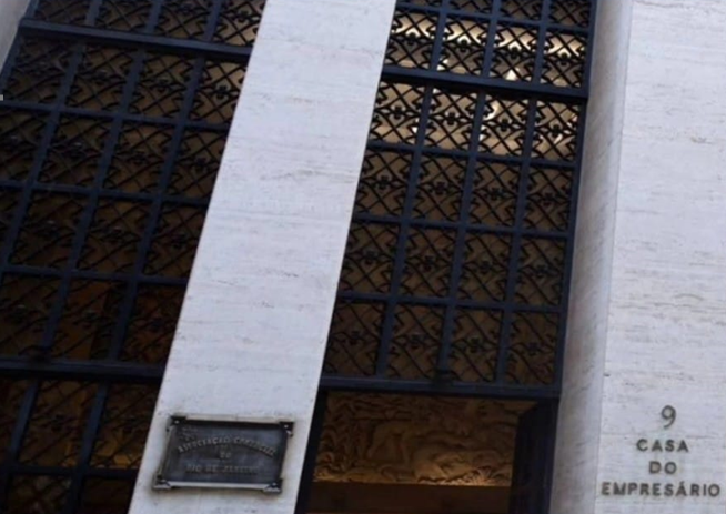 ACRJ Defende Autonomia do Banco Central em Meio a Crise Financeira