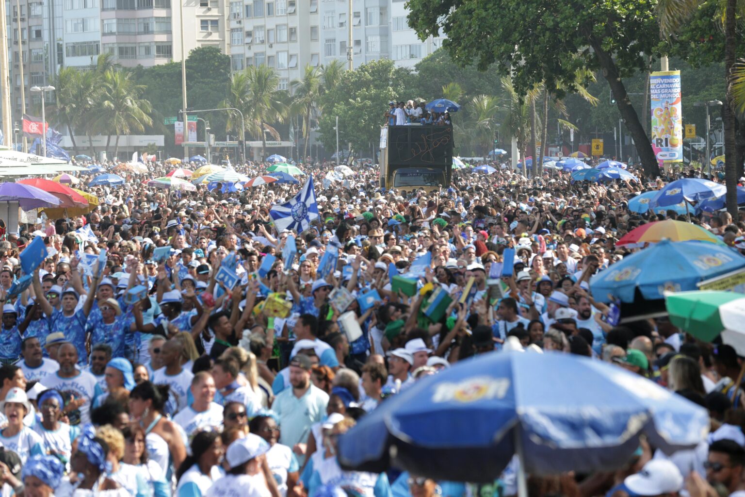 Beija-Flor em Copacabana e os Últimos Ensaios de Rua: Agenda do Carnaval 2024 Beija-Flor em Copacabana e os Últimos Ensaios de Rua: Agenda do Carnaval 2024