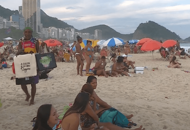 Calor Impulsiona Turismo e Gera Bilhões na Economia do Rio no Verão de 2024 Calor Impulsiona Turismo e Gera Bilhões na Economia do Rio no Verão de 2024