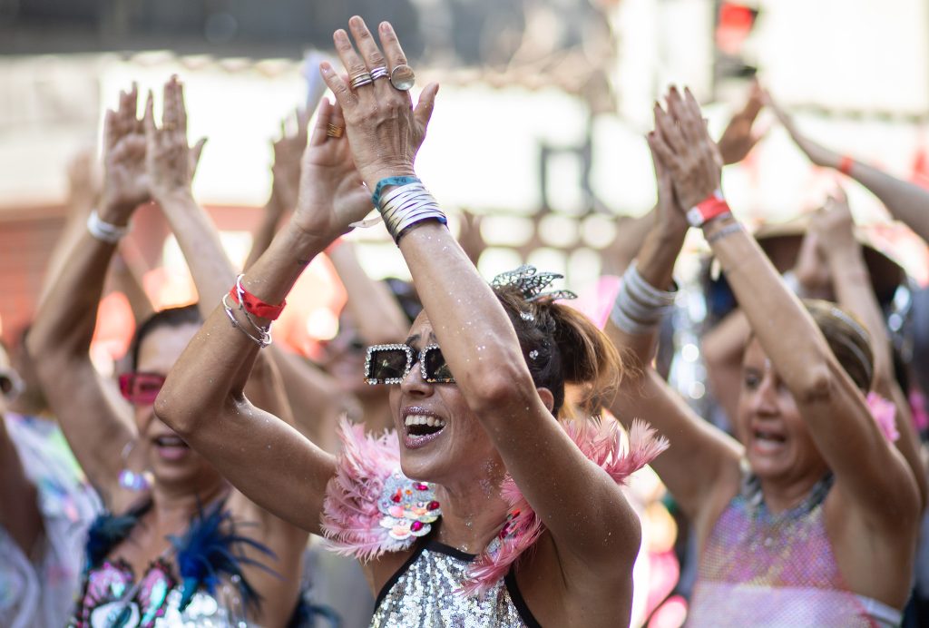 Carnaval do Rio: Expectativa de 8 Milhões de Foliões e R$ 5,7 Bilhões para Economia Carioca Carnaval do Rio: Expectativa de 8 Milhões de Foliões e R$ 5,7 Bilhões para Economia Carioca