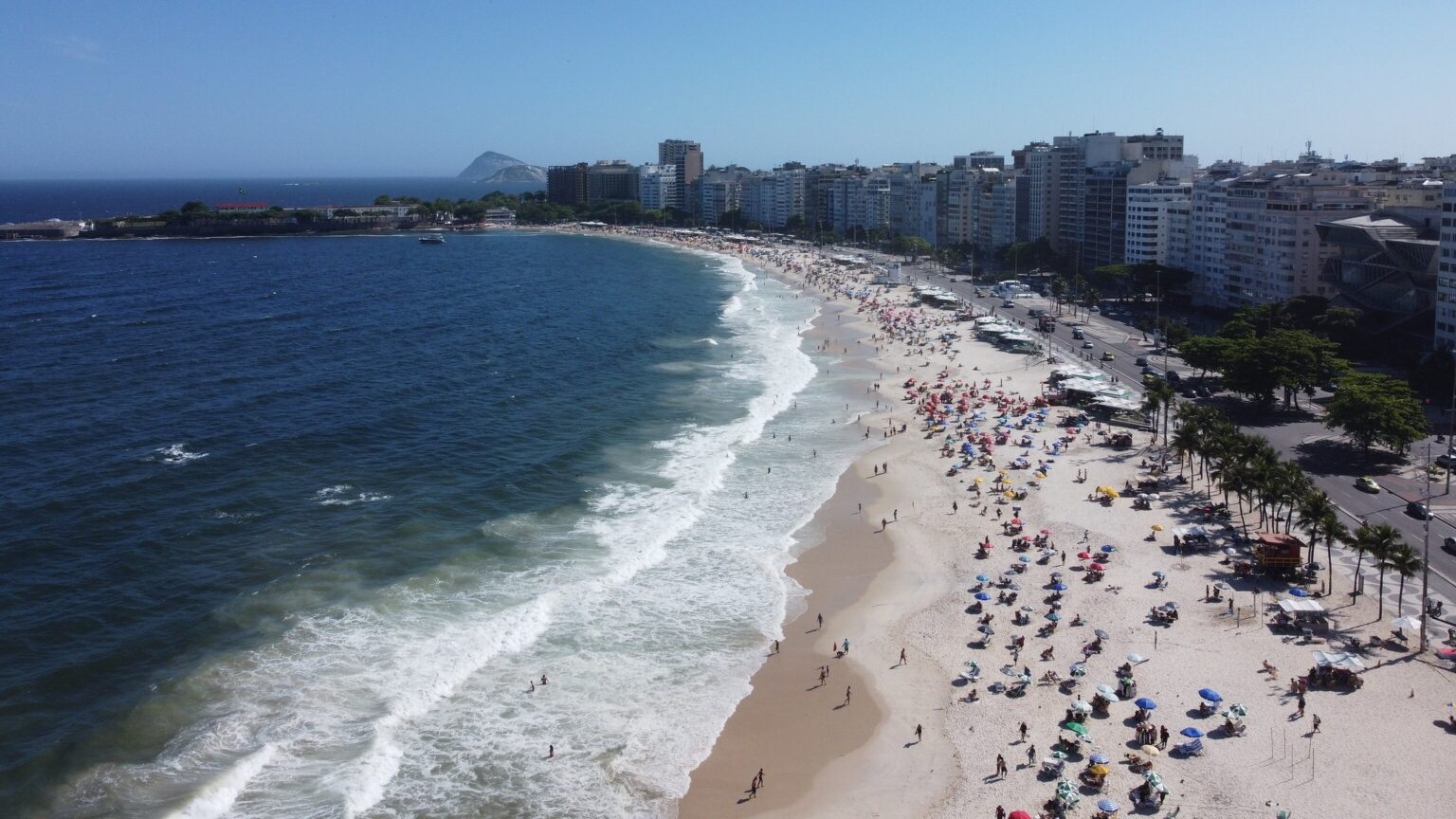 Eduardo Paes Anuncia Megashow em Copacabana para 2 de Maio: Expectativa em Alta! Eduardo Paes Anuncia Megashow em Copacabana para 2 de Maio: Expectativa em Alta!