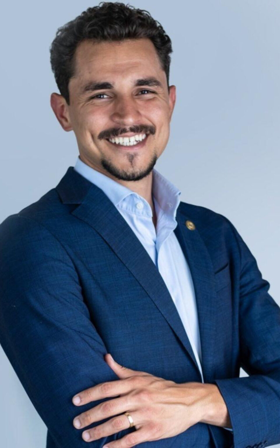 Educação em Crise: O Desamparo da Juventude no Rio de Janeiro Educação em Crise: O Desamparo da Juventude no Rio de Janeiro