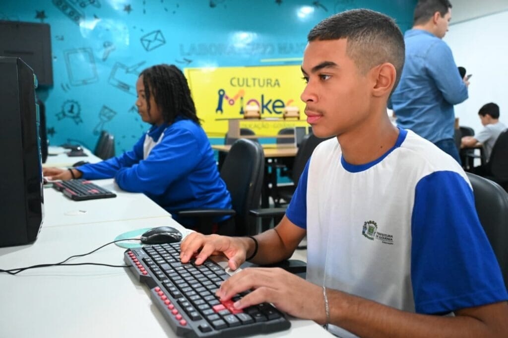 Goiânia Destaca-se em Educação: Primeira na Competitividade entre Capitais Brasileiras Goiânia Destaca-se em Educação: Primeira na Competitividade entre Capitais Brasileiras