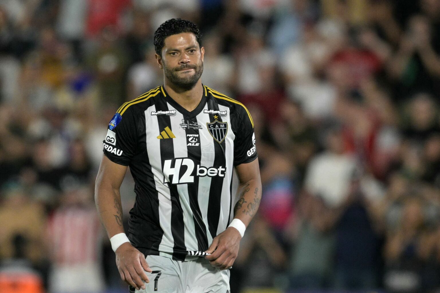 Hulk Afirma que Cumprirá Contrato com o Atlético-MG e Nega Pedidos de Rescisão Hulk Afirma que Cumprirá Contrato com o Atlético-MG e Nega Pedidos de Rescisão