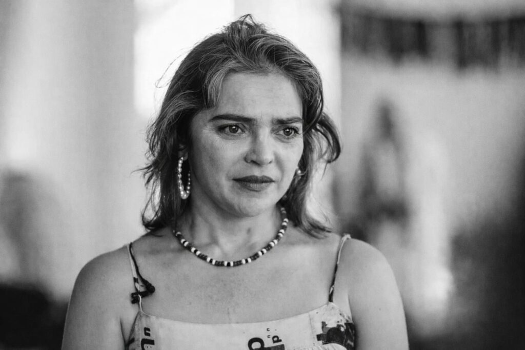 Luto na Cultura: Titina Medeiros, uma Lenda das Artes, Morre aos 48 Anos Luto na Cultura: Titina Medeiros, uma Lenda das Artes, Morre aos 48 Anos
