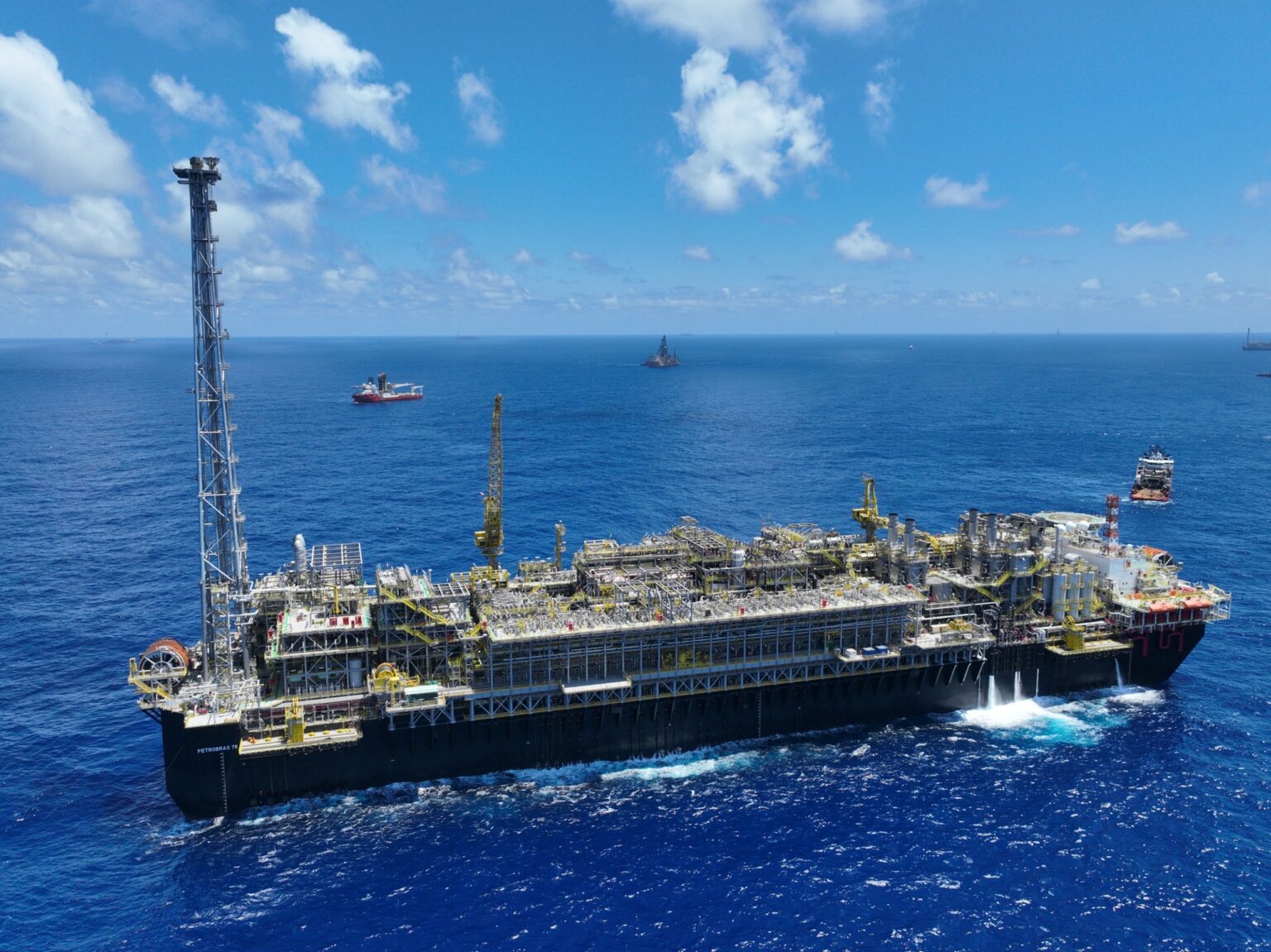 Petrobras Inicia Produção na Plataforma P-78 e Aumenta Capacidade no Campo de Búzios