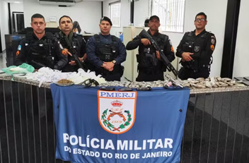 PM Prende Quatro Suspeitos e Apanha Drogas e Armas em Natividade PM Prende Quatro Suspeitos e Apanha Drogas e Armas em Natividade