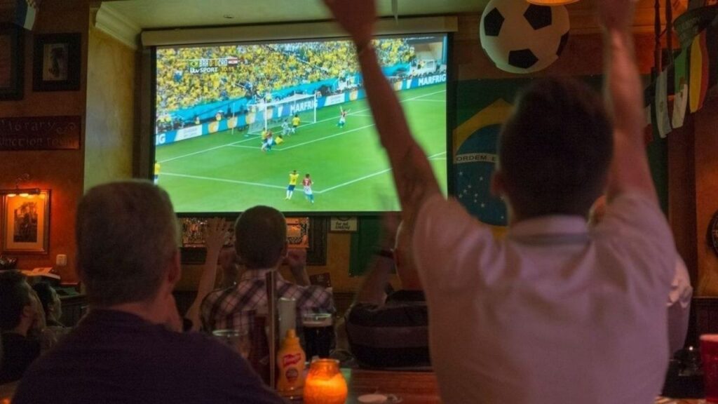 5 Bares Imperdíveis no Rio para Assistir aos Jogos da Champions League com Amigos