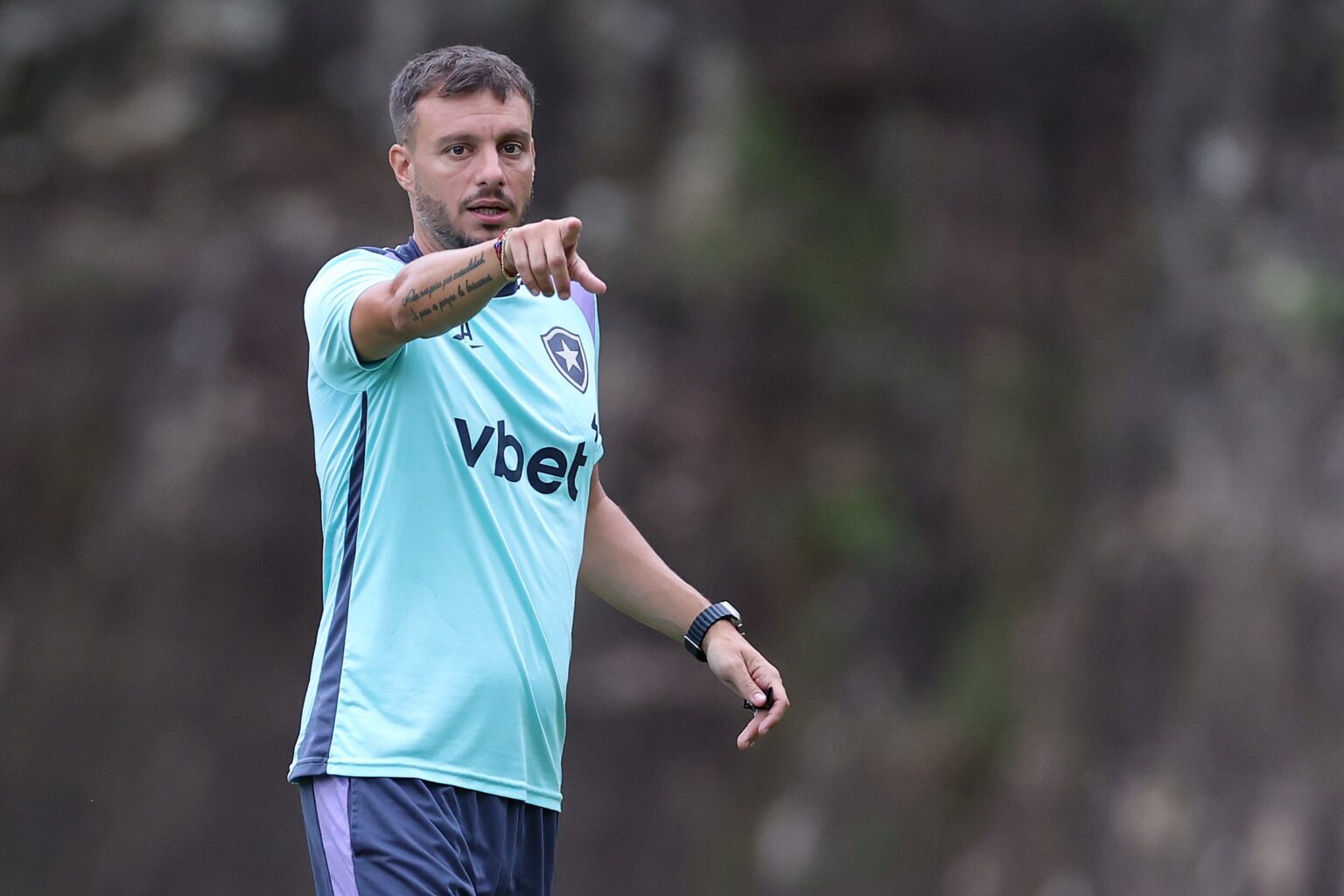 Botafogo Enfrenta Nacional de Potosí em Busca da Virada na Libertadores
