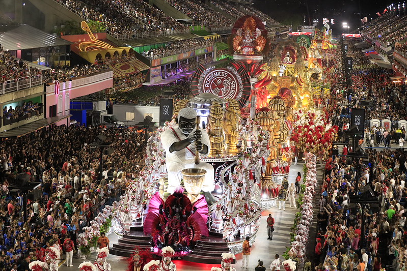 Carnaval do Rio: Uma Celebração que Deixa Marcas e Desafios Carnaval do Rio: Uma Celebração que Deixa Marcas e Desafios