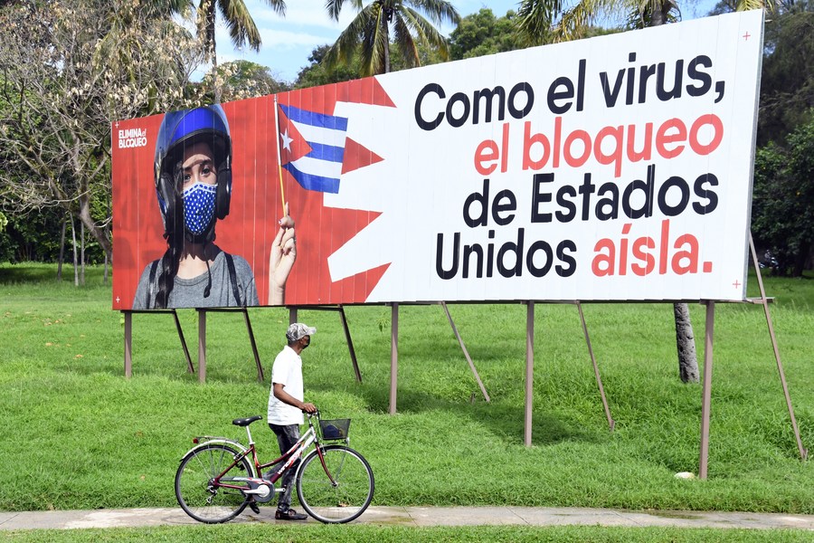 Crise do Turismo Cubano: Impactos da Política dos EUA Crise do Turismo Cubano: Impactos da Política dos EUA