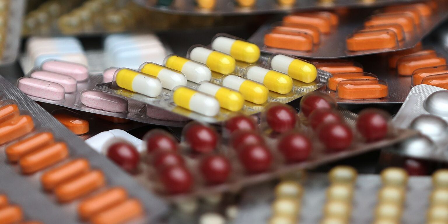 Cuidados ao Comprar Suplementos Alimentares: Evite Ser Enganado Cuidados ao Comprar Suplementos Alimentares: Evite Ser Enganado