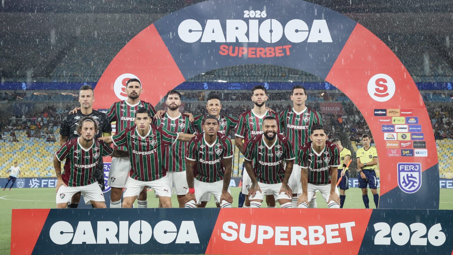 Fluminense Conquista Taça Guanabara com Vitória no Maracanã Fluminense Conquista Taça Guanabara com Vitória no Maracanã