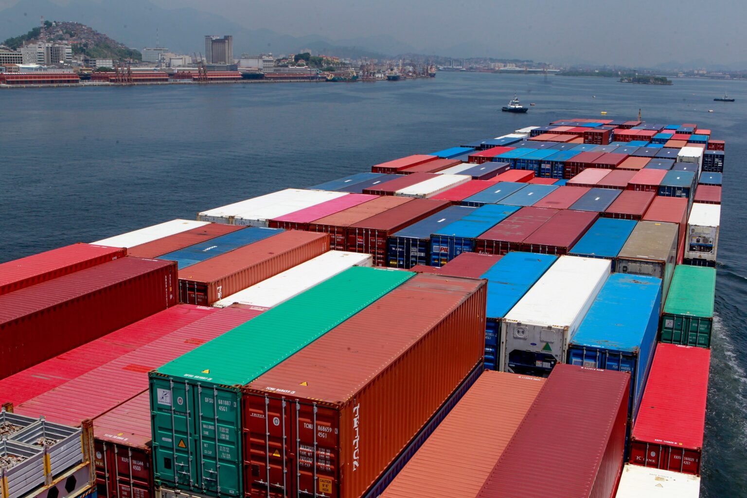 Governo Brasileiro Aumenta Tarifas de Importação de Mais de 1.200 Produtos: Entenda as Novas Alíquotas Governo Brasileiro Aumenta Tarifas de Importação de Mais de 1.200 Produtos: Entenda as Novas Alíquot