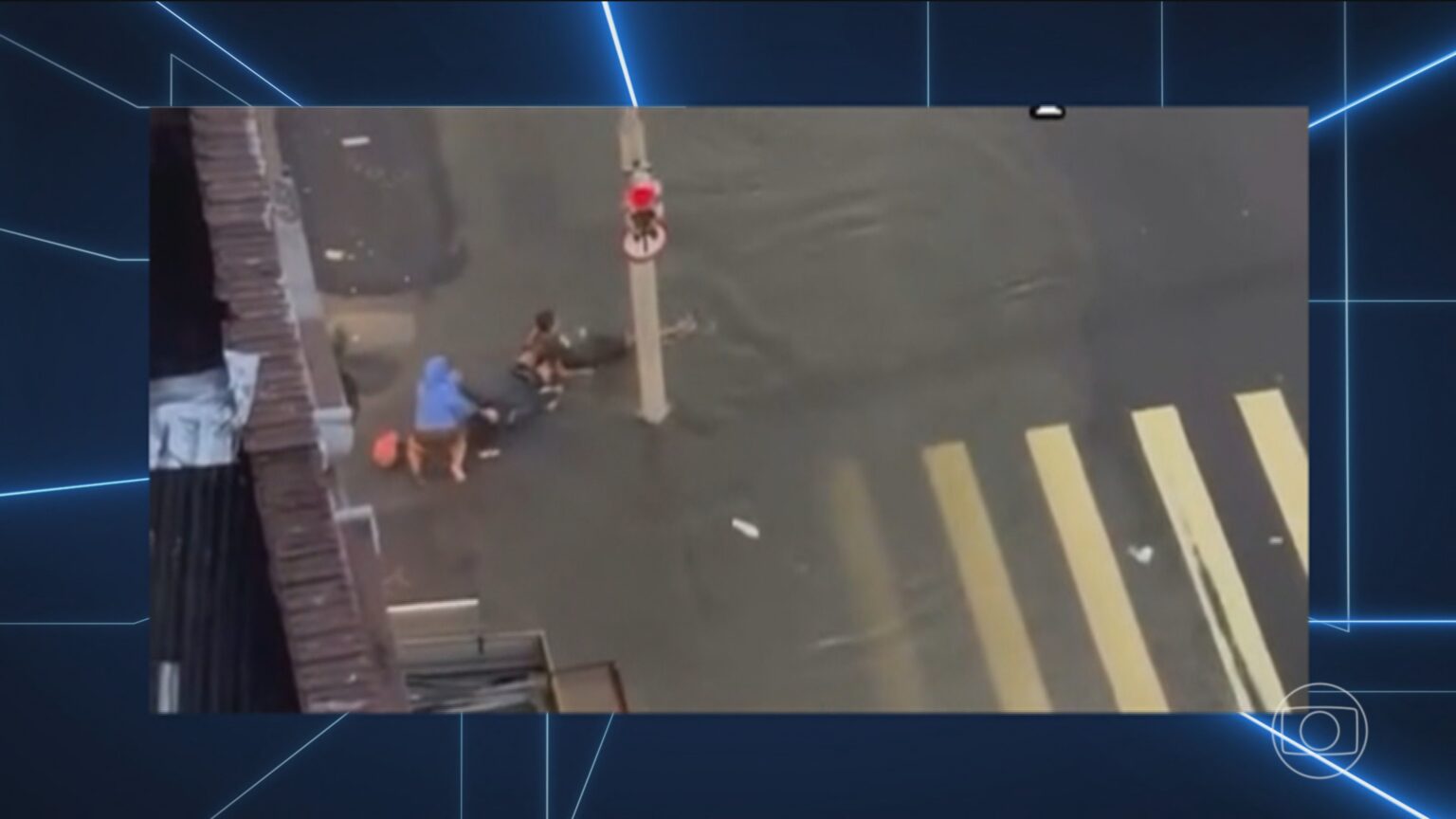 Herói do Temporal: Educador Físico Salva Turista Eletrocutada no Rio Herói do Temporal: Educador Físico Salva Turista Eletrocutada no Rio