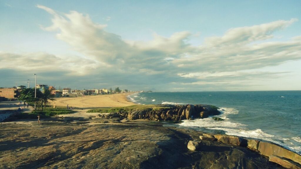 Marataízes: Descubra a Pérola Capixaba com Suas Praias e Falésias Impressionantes