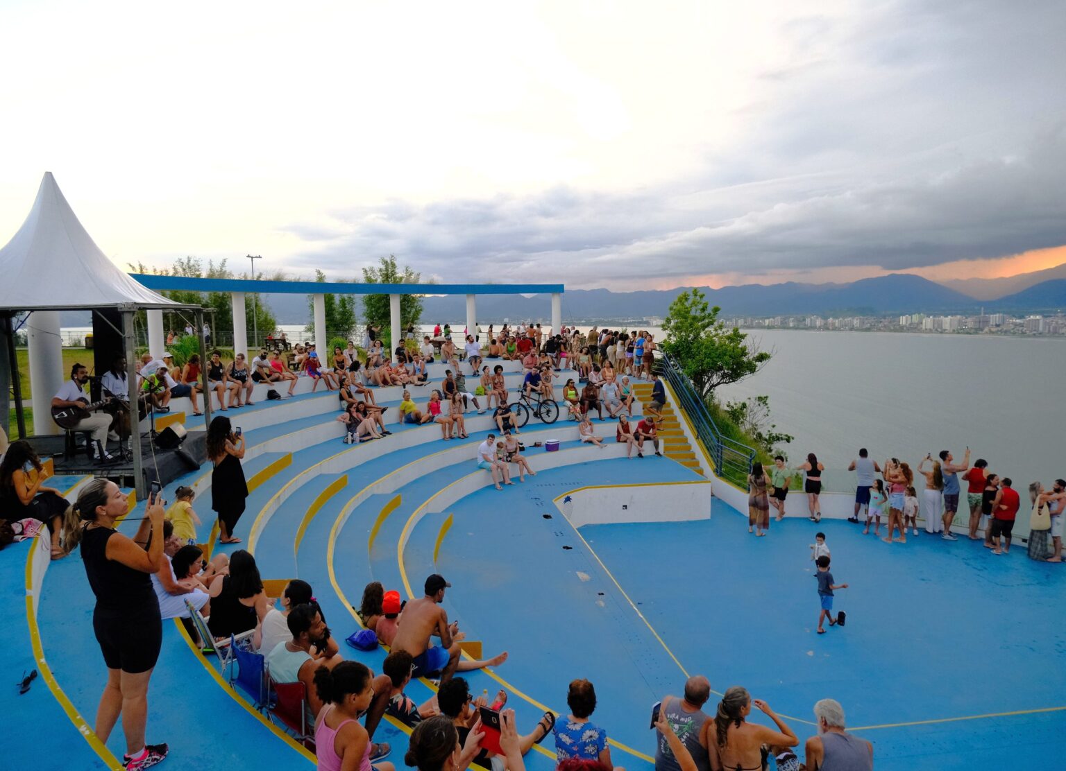Último Final de Semana do Projeto Verão 2026 em Caraguatatuba: Cultura e Música Gratuitamente Último Final de Semana do Projeto Verão 2026 em Caraguatatuba: Cultura e Música Gratuitamente