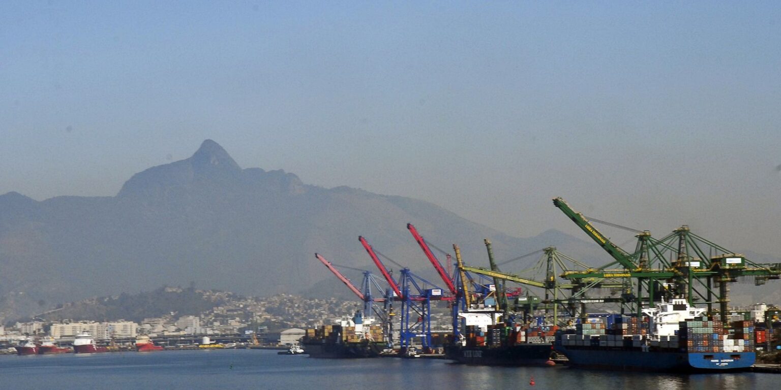 Balança Comercial Registra Quarto Melhor Superávit para Fevereiro na História
