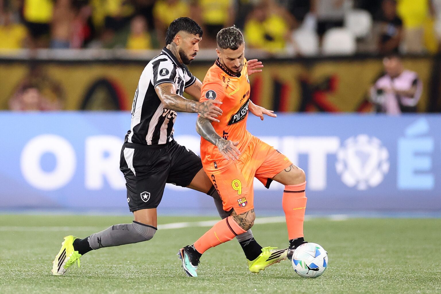 Barboza Fala sobre Futuro no Botafogo: ‘Não Depende de Mim’ Barboza Fala sobre Futuro no Botafogo: 'Não Depende de Mim'