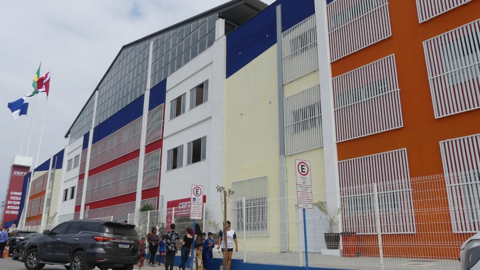 Dia da Escola: Avanços das Matrículas em Tempo Integral no Rio de Janeiro Dia da Escola: Avanços das Matrículas em Tempo Integral no Rio de Janeiro