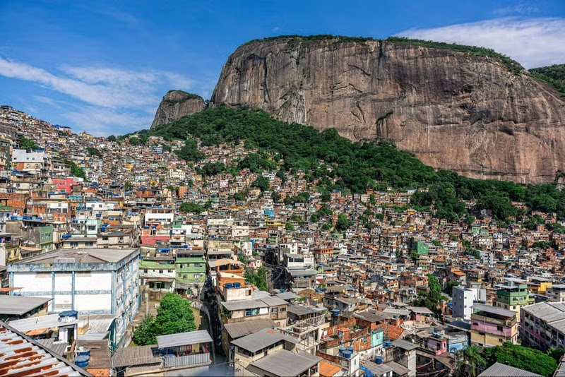 Turismo Comunitário no Rio: Tours em Comunidades Atraem Mais de 50 Mil Visitantes em Dois Meses Imagem do artigo