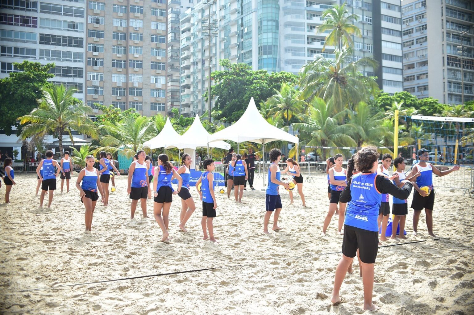 Praia de Icaraí Recebe Niterói Esportes de Praia com Torneios e Música Praia de Icaraí Recebe Niterói Esportes de Praia com Torneios e Música