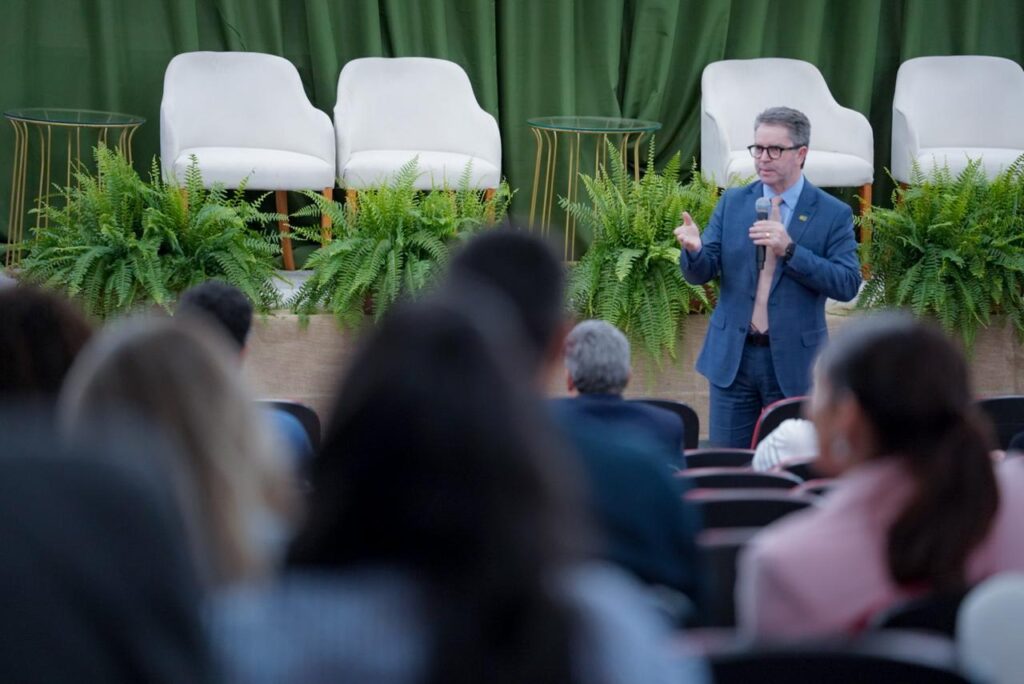 SES-GO Promove Encontro com Organizações Sociais para Alinhamento de Ações em Saúde SES-GO Promove Encontro com Organizações Sociais para Alinhamento de Ações em Saúde