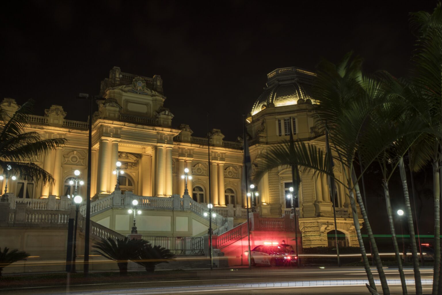 STF Enfrenta Desafio Político no Rio: A Insegurança na Sucessão Governamental STF Enfrenta Desafio Político no Rio: A Insegurança na Sucessão Governamental