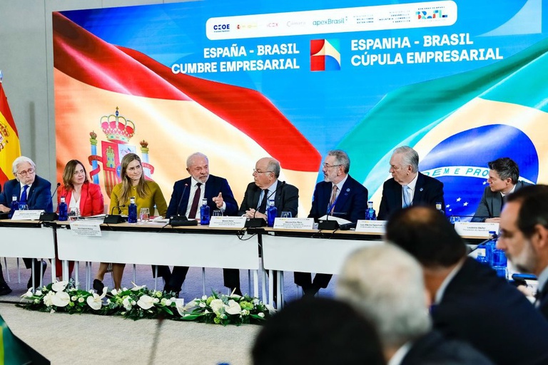 Lula Enfatiza Potencial Econômico do Brasil em Barcelona e Convoca Investidores Estrangeiros Lula Enfatiza Potencial Econômico do Brasil em Barcelona e Convoca Investidores Estrangeiros