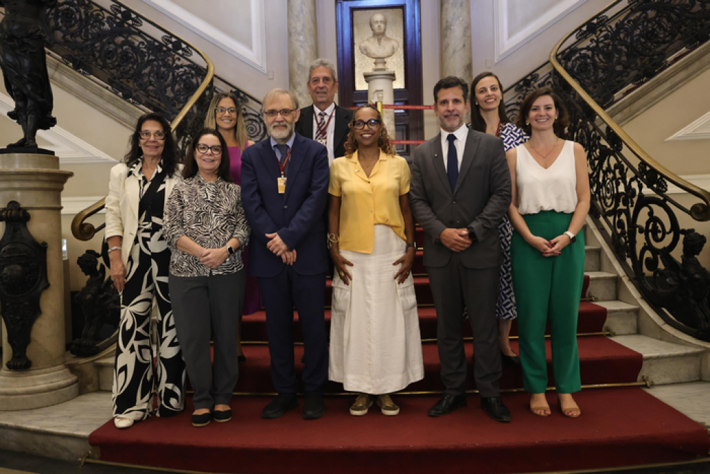 MEC Fortalece Acesso à Leitura com Visita à Fundação Biblioteca Nacional MEC Fortalece Acesso à Leitura com Visita à Fundação Biblioteca Nacional