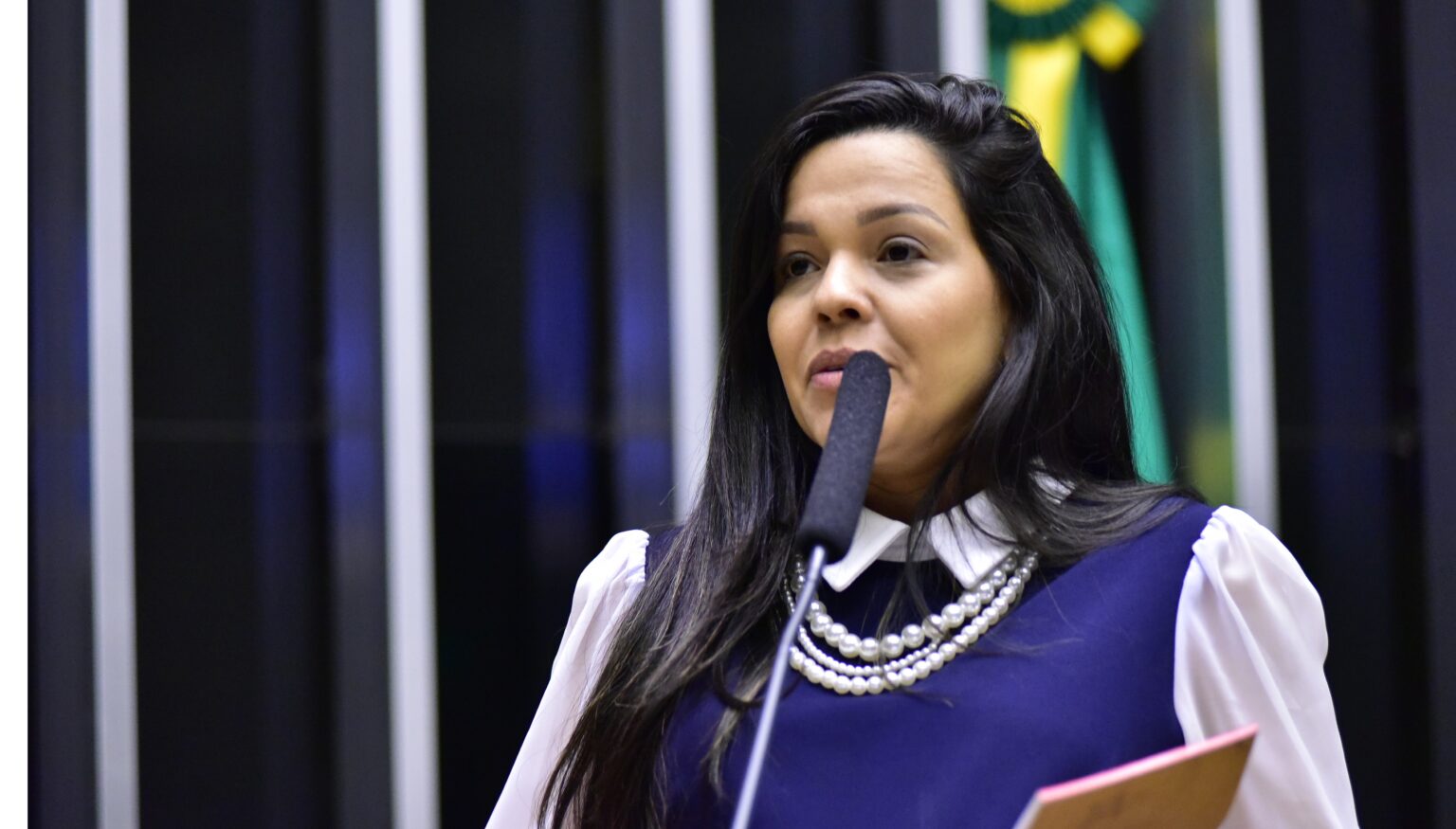 Vereadora do Nordeste é cotada para vice de Flávio Bolsonaro em 2024