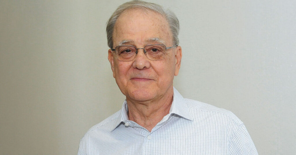 Wilson Suzigan: Uma Nova Perspectiva Sobre a Indústria Brasileira Wilson Suzigan: Uma Nova Perspectiva Sobre a Indústria Brasileira