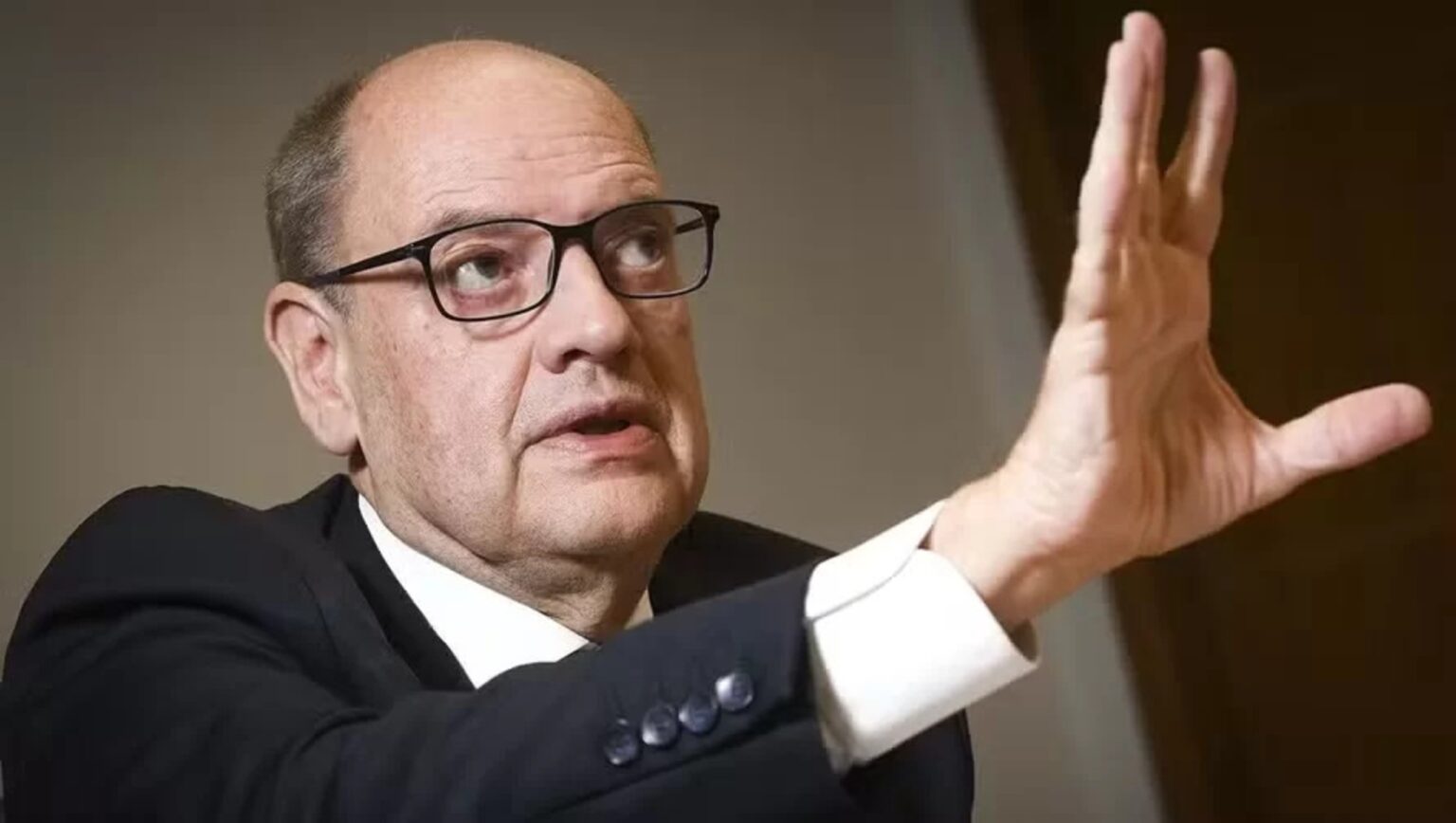 Deputados do RJ ameaçam expor lista de supostas amantes de desembargadores em retaliação Deputados do RJ ameaçam expor lista de supostas amantes de desembargadores em retaliação