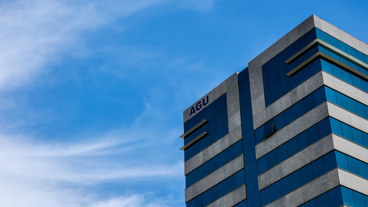 Suspensão de Reembolso de Auxílio-Saúde da AGU Gera Controvérsia Suspensão de Reembolso de Auxílio-Saúde da AGU Gera Controvérsia
