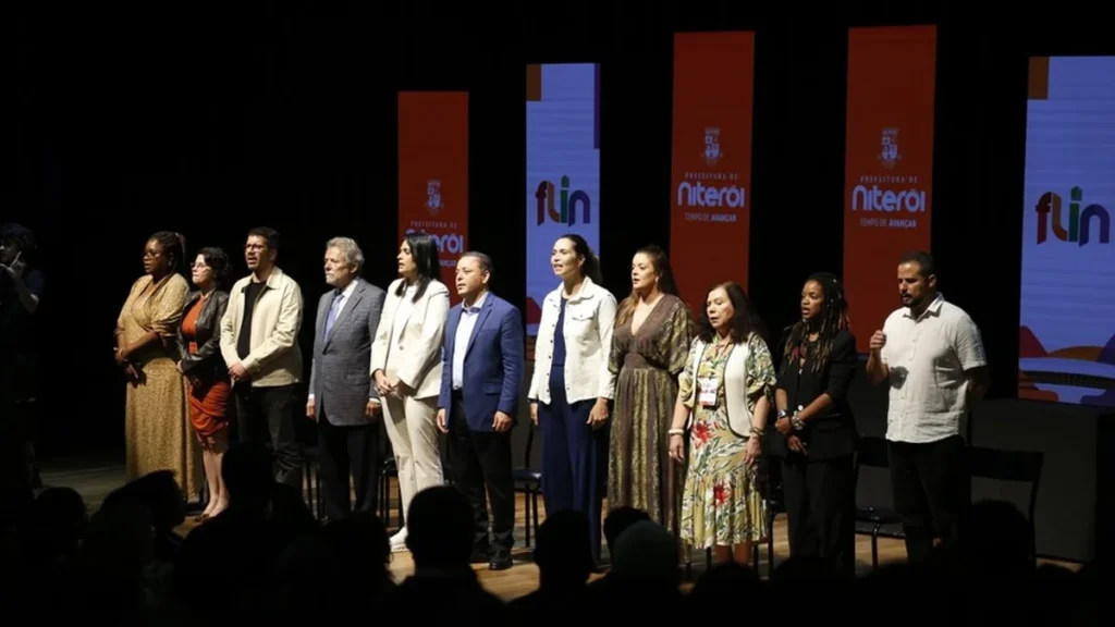 Festa Literária Internacional de Niterói destaca diversidade e espera 30 mil visitantes Festa Literária Internacional de Niterói destaca diversidade e espera 30 mil visitantes