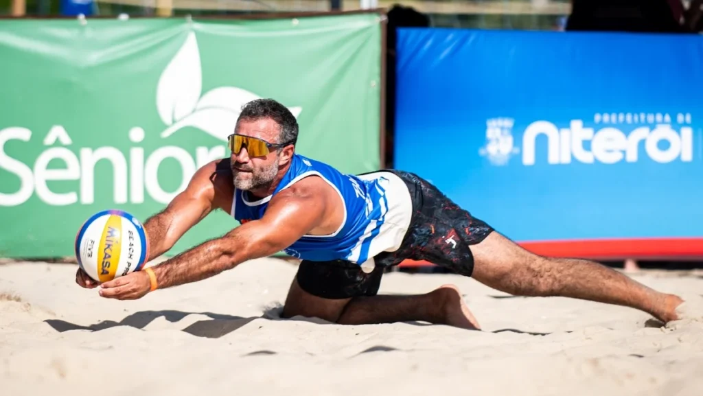 Circuito Carioca de Vôlei de Praia estreia em Icaraí com programação gratuita e movimenta Niterói