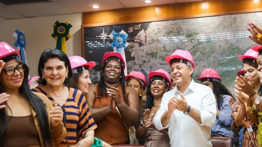 Projeto Mulheres Construtoras abre 200 vagas para cursos de construção civil em Niterói Projeto Mulheres Construtoras abre 200 vagas para cursos de construção civil em Niterói
