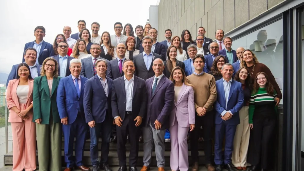 Niterói reúne prefeitos e governadores internacionais para debater governança e desenvolvimento loca