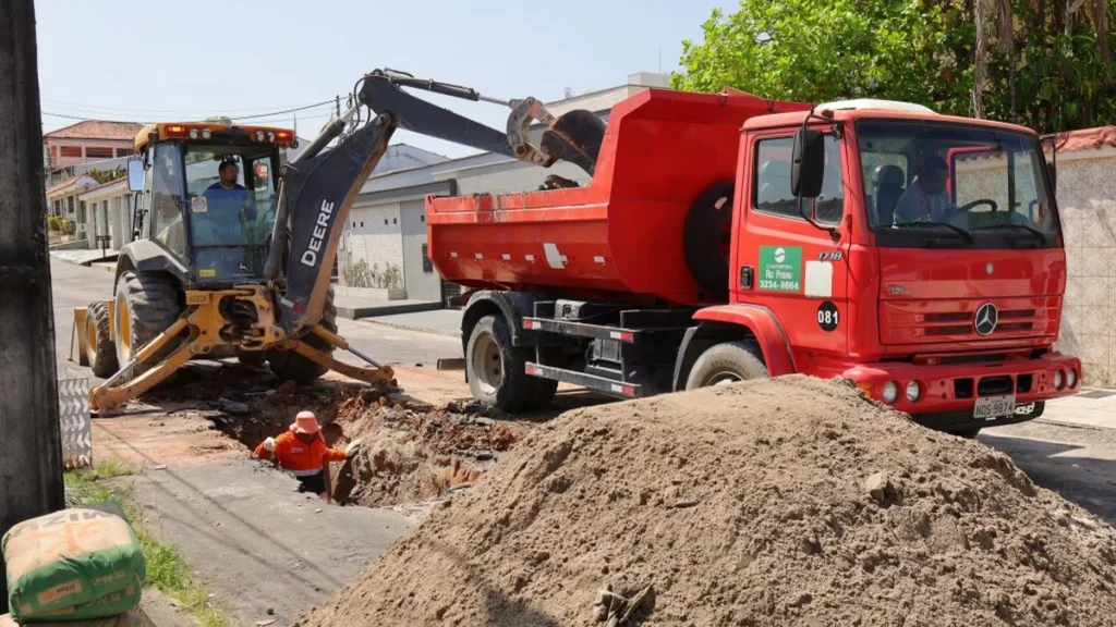 Prefeitura de Manaus reforça drenagem e segurança no conjunto Duque de Caxias Prefeitura de Manaus reforça drenagem e segurança no conjunto Duque de Caxias
