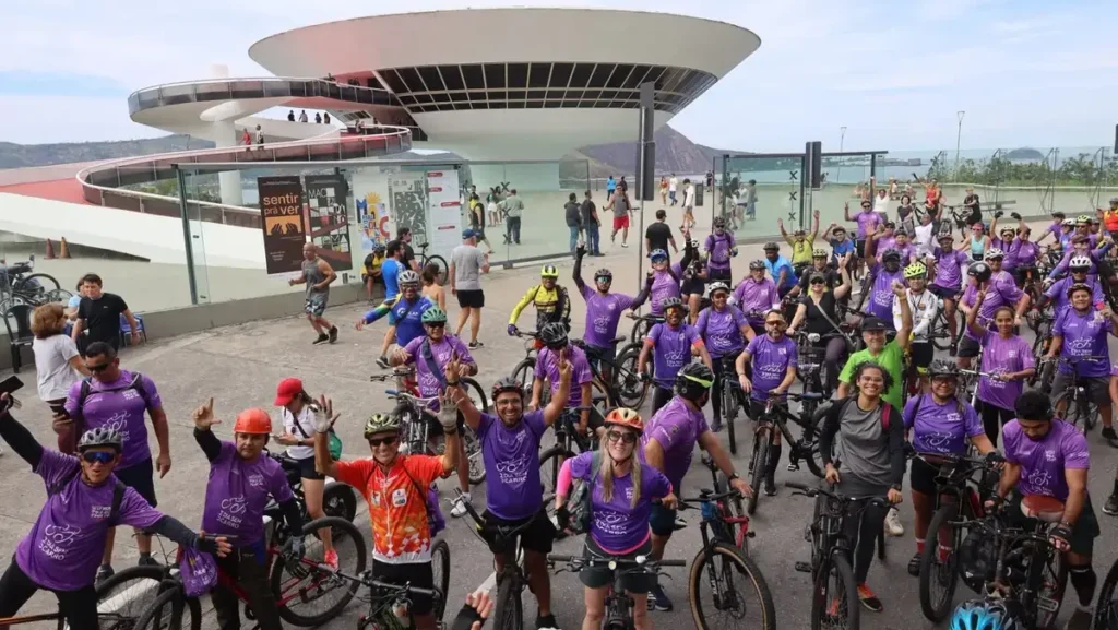 Niterói Bike Fest reúne 5 mil pessoas no Caminho Niemeyer em celebração ao transporte sustentável Niterói Bike Fest reúne 5 mil pessoas no Caminho Niemeyer em celebração ao transporte sustentável